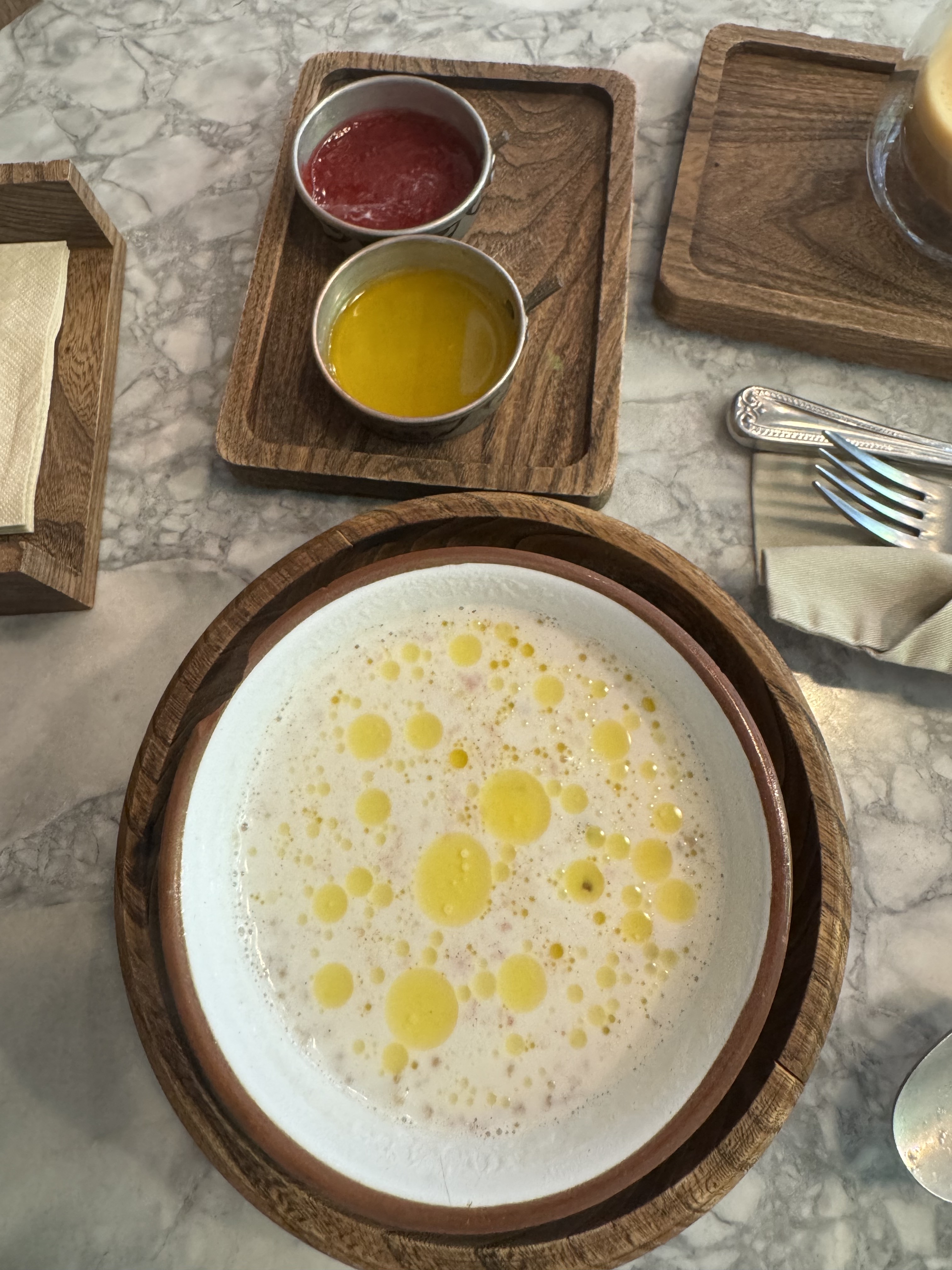 Porridge with ghee and jam at Tary café Chicago